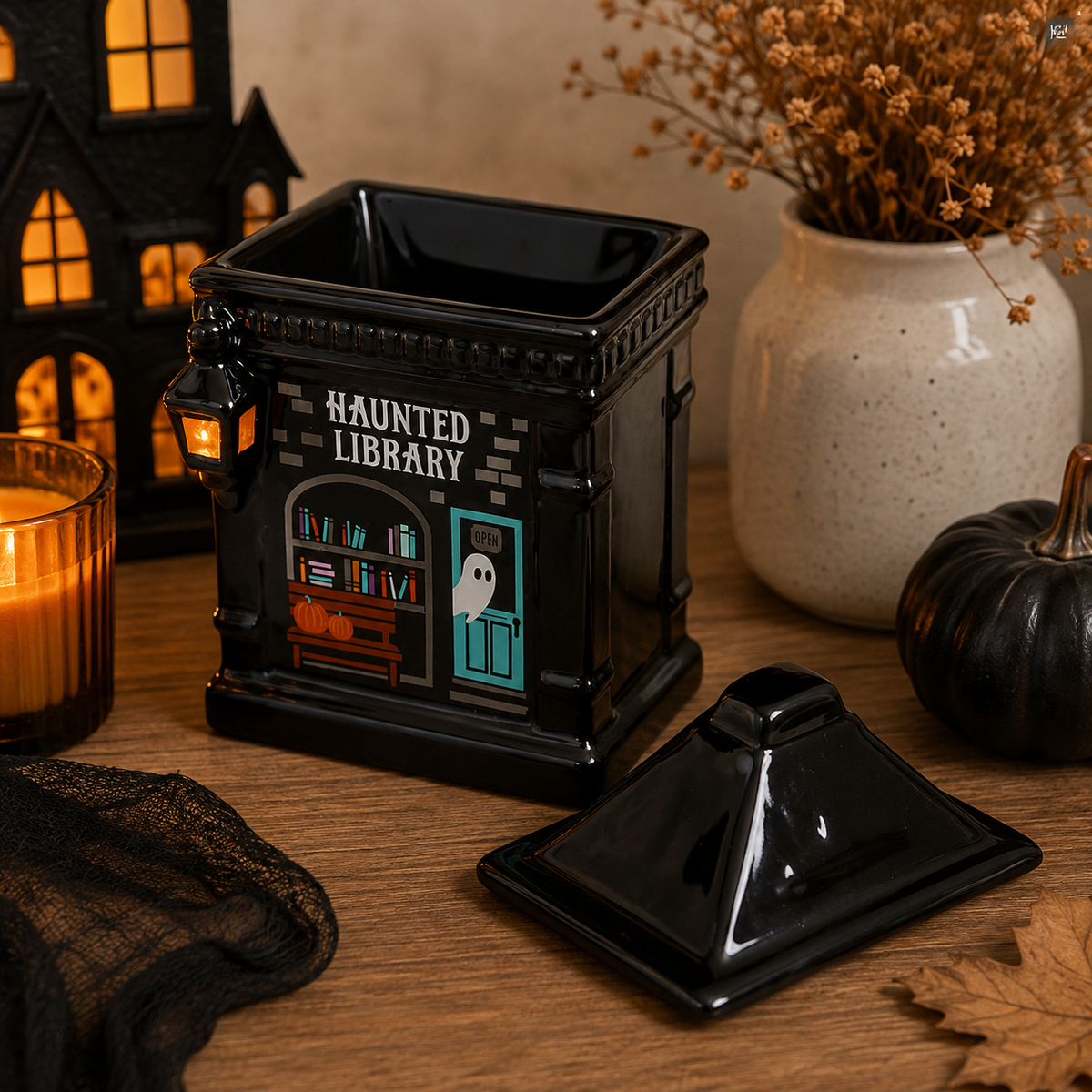 Quemador Haunted Library Halloween sin tejado mostrando cuenco cuadrado para wax melts